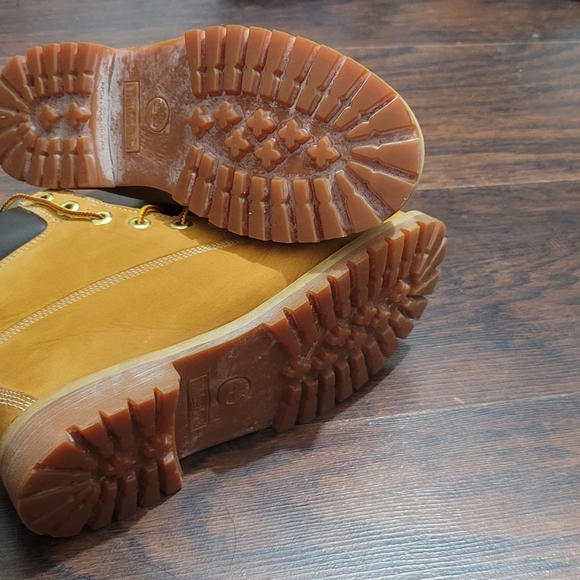 Timberland Boot - Picture 6 of 8